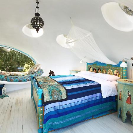 Euphoria Art Land - The Blue House Hotel Лимасол Екстериор снимка