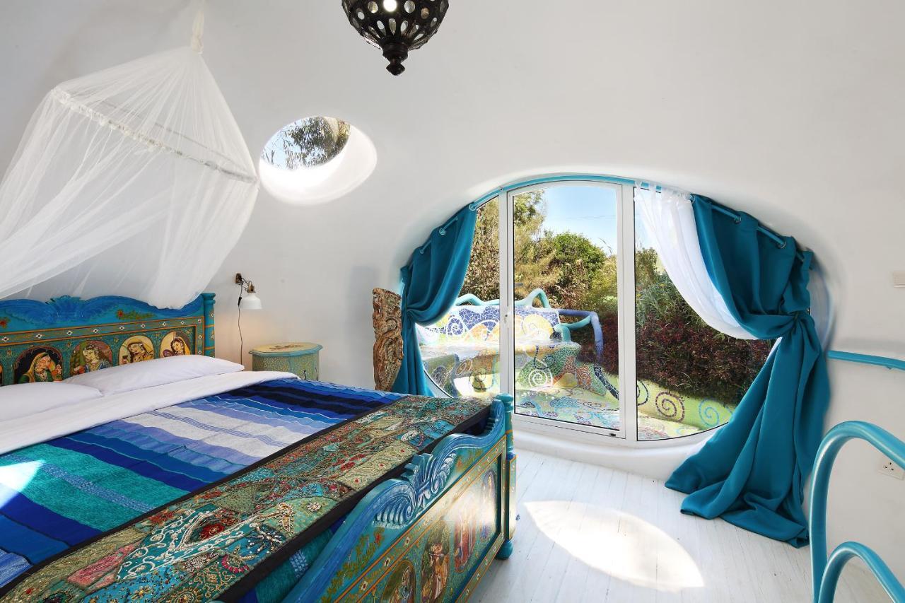 Euphoria Art Land - The Blue House Hotel Лимасол Екстериор снимка