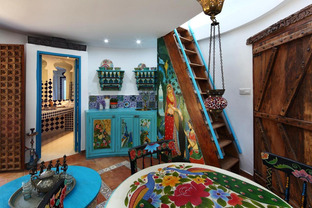 Euphoria Art Land - The Blue House Hotel Лимасол Екстериор снимка